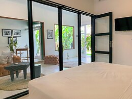 LANE HOUSE 1