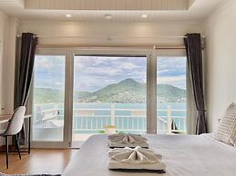 Moonlight Panorama Ocean Villas by RESAVA