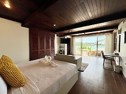 Moonlight Panorama Ocean Villas by RESAVA