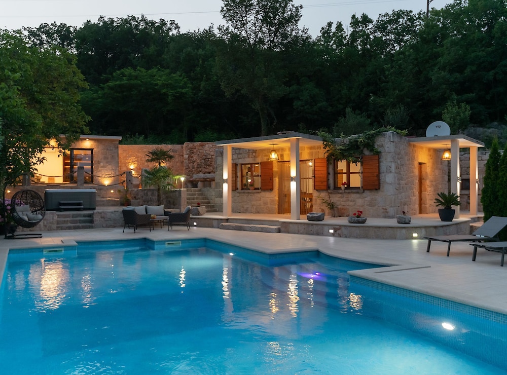 Villa Mia 2