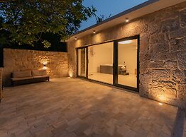 Villa Mia 2