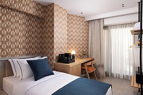 Naus Hotel