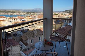 Naus Hotel