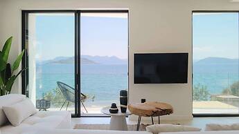 Floating Cubes Villas Aegina