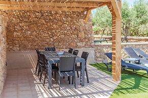 Villa Oliva 4 Bedroom Villa