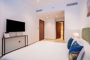 HomesGetaway- 1BR Apt in Marina Gate1