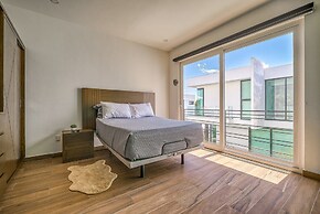 Unicoroma Tmaple 302