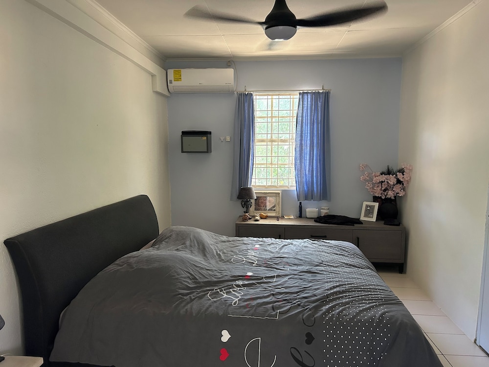 Aquila apartments