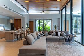 Botanica Foresta 4BR Villa by NLA