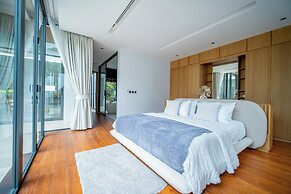 Botanica Foresta 4BR Villa by NLA