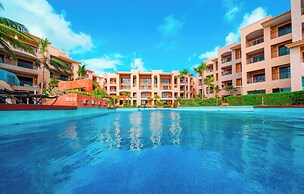 Beachfront Ocean View Penthouse Surf 408