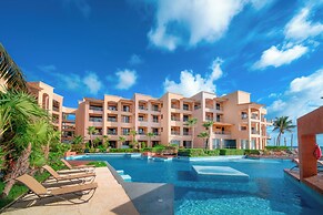 Beachfront Ocean View Penthouse Surf 408
