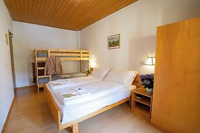 HOTEL MAE'