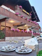HOTEL MAE'