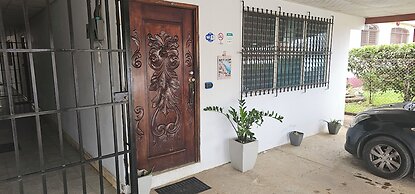 Cuartos independientes con baño privado
