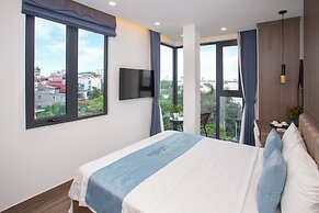 Lake View Hotel