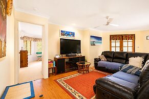 Hidden Gem Getaway in Dunsboroughs Heart