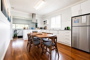 Relax and Unwind at Otters Retreat