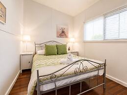 Relax and Unwind at Otters Retreat