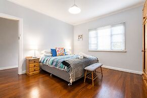 Relax and Unwind at Otters Retreat