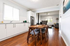 Relax and Unwind at Otters Retreat