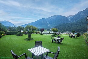 Hotel Mountview Pahalgam