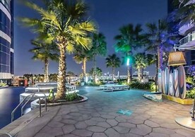 Paramount Towers 1 BR Burj Khalifa View