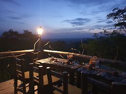 Topi Lodge