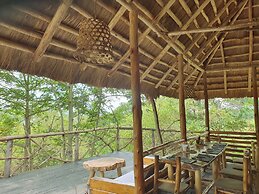 Topi Lodge