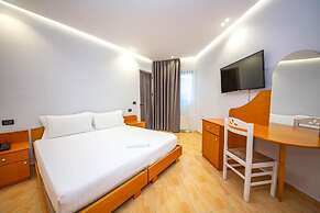 Hotel Sea Breeze