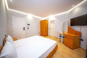 Hotel Sea Breeze