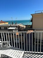 Lora Hotel