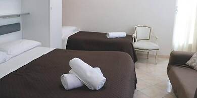 Lora Hotel