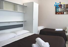 Lora Hotel