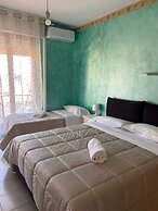 Lora Hotel