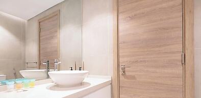 LUX The Ultimate Marina View Suite