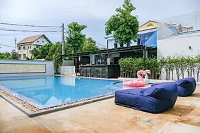 Last Summer Hostel & Bar