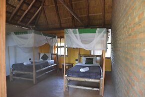Hornbill Bush Lodge