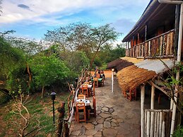 Hornbill Bush Lodge