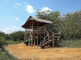 Hornbill Bush Lodge