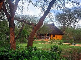 Hornbill Bush Lodge