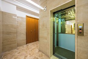 Beverello apartment