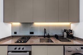 Waves - Sophisticated Studio Living in Business Bay, Dubai