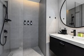 Waves - Sophisticated Studio Living in Business Bay, Dubai