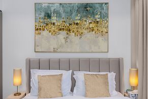 Waves - Sophisticated Studio Living in Business Bay, Dubai