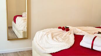 Graceful Venice Barnaba Suite by Ca-sa Check