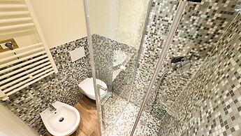 Graceful Venice Barnaba Suite by Ca-sa Check
