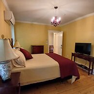 Cranberry Moon Inn B&B