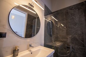 Aerides V Suites