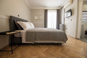 Aerides V Suites